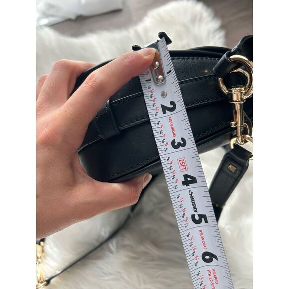 Michael Kors Cary Leather Saddle Crossbody bag Magnetic flap closure bag black h - Picture 10 of 11